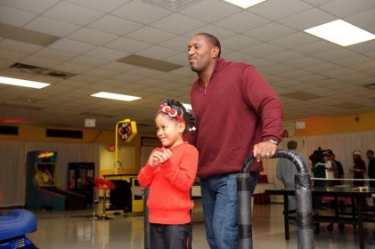 moore_christmas_carnival_20111213_1030