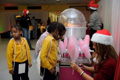 moore_christmas_carnival_20111213_1096