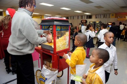 moore_christmas_carnival_20111213_1118