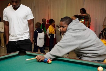 moore_christmas_carnival_20111213_1131