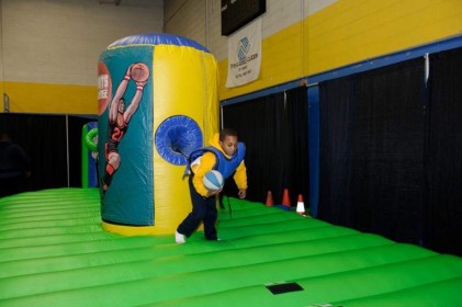 moore_christmas_carnival_20111213_1213