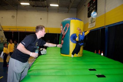 moore_christmas_carnival_20111213_1214