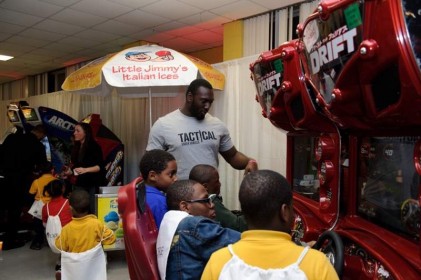 moore_christmas_carnival_20111213_1244