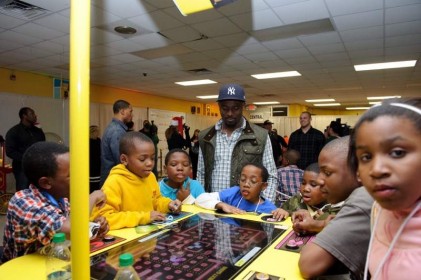 moore_christmas_carnival_20111213_1245