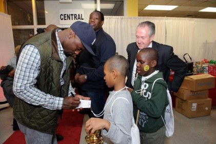 moore_christmas_carnival_20111213_1351