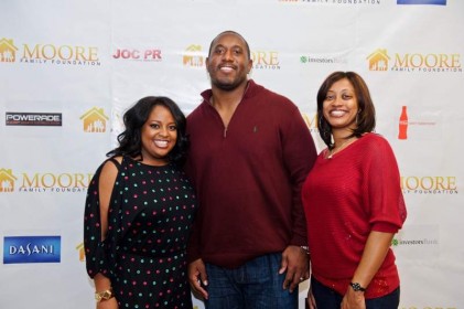 moore_christmas_carnival_20111213_1439