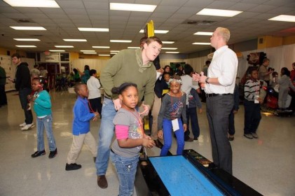 moore_family_christmas_20121211_1097